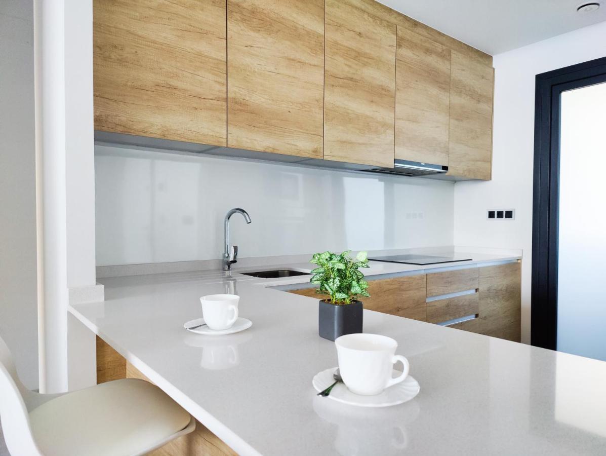Sunset Waves Golden Apartments เบนิดอร์ม ภายนอก รูปภาพ
