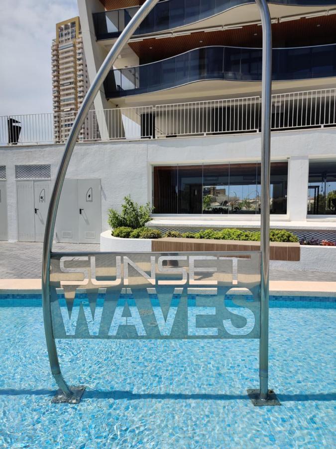 Sunset Waves Golden Apartments เบนิดอร์ม ภายนอก รูปภาพ