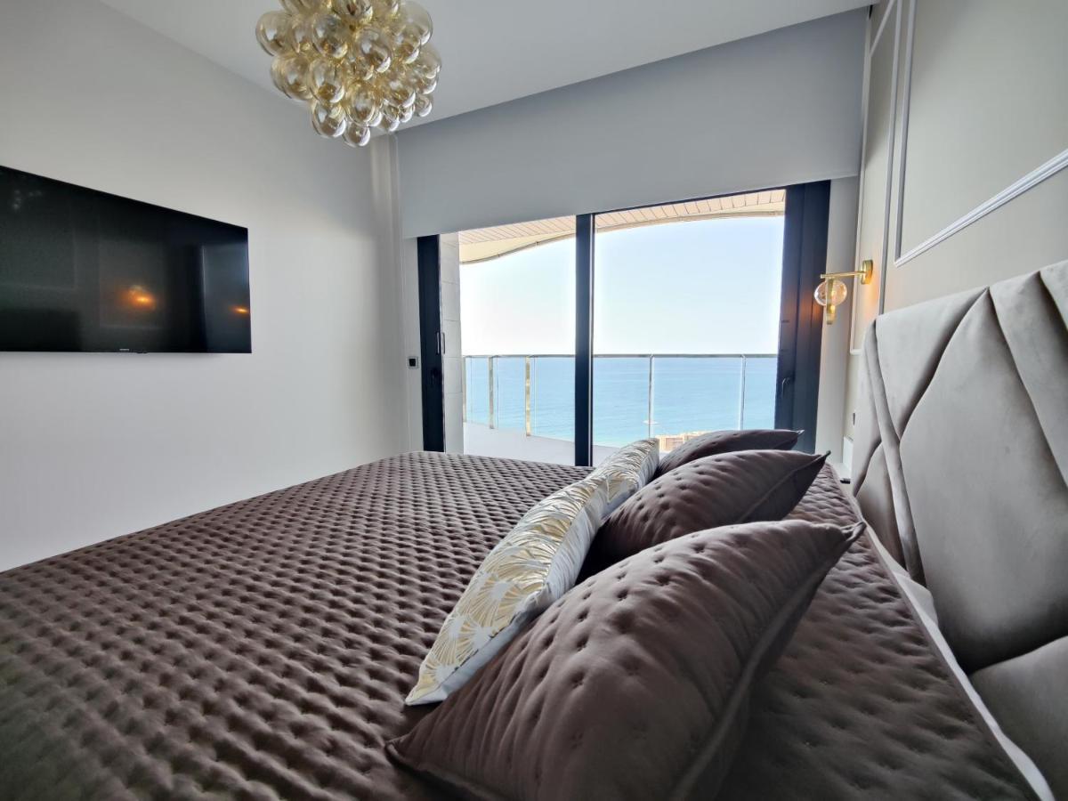 Sunset Waves Golden Apartments เบนิดอร์ม ภายนอก รูปภาพ